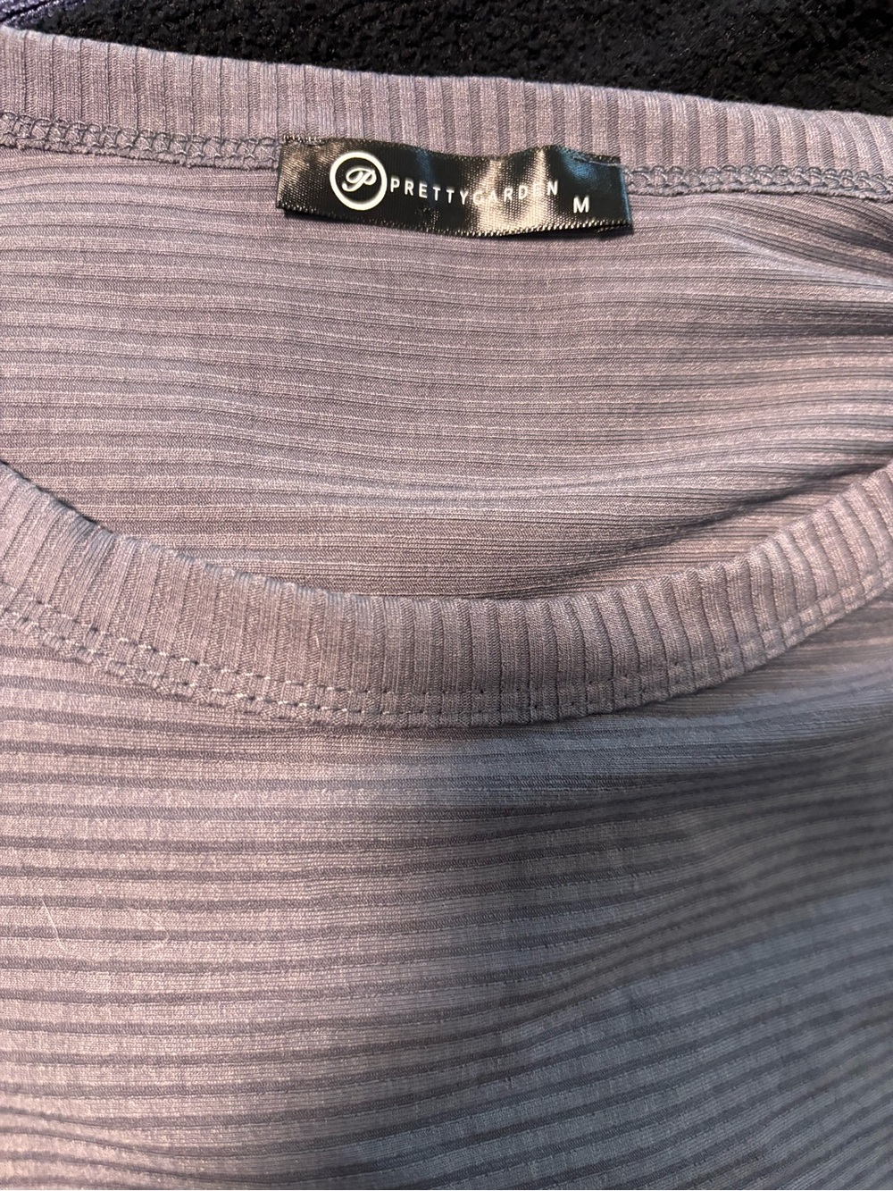 shirt size medium - Picture 4 of 5